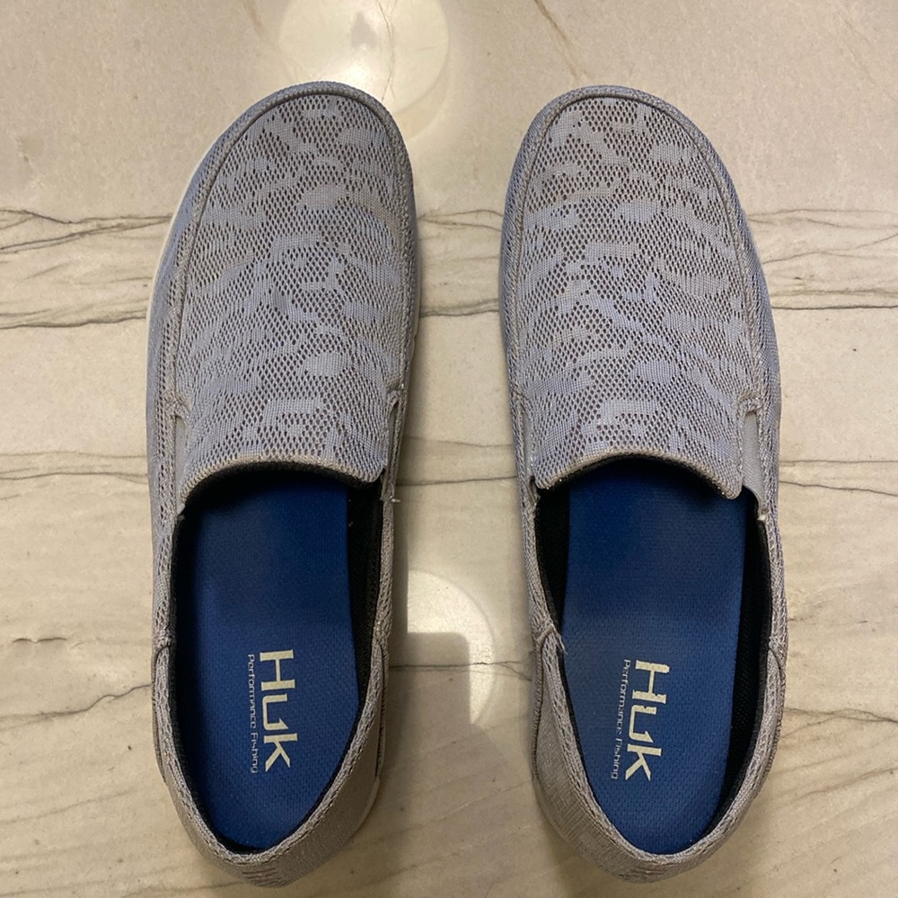 Men’s Huk deck shoes